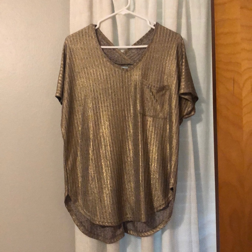 gold tee
